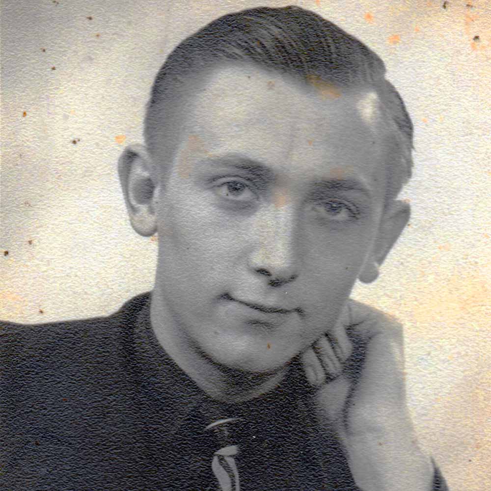 Restauration d'un vieux portrait photo avant